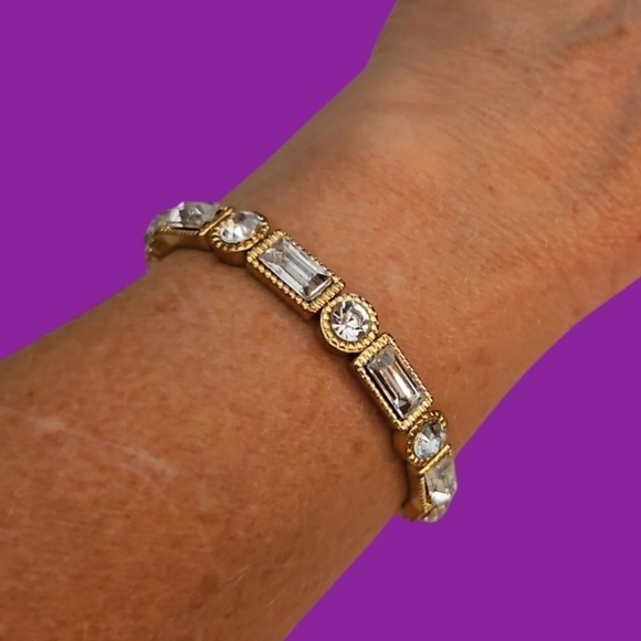 paparazzi Jewelry - 3/$20 Paparazzi Goldtone Crystal Art Deco Stretch Bracelet